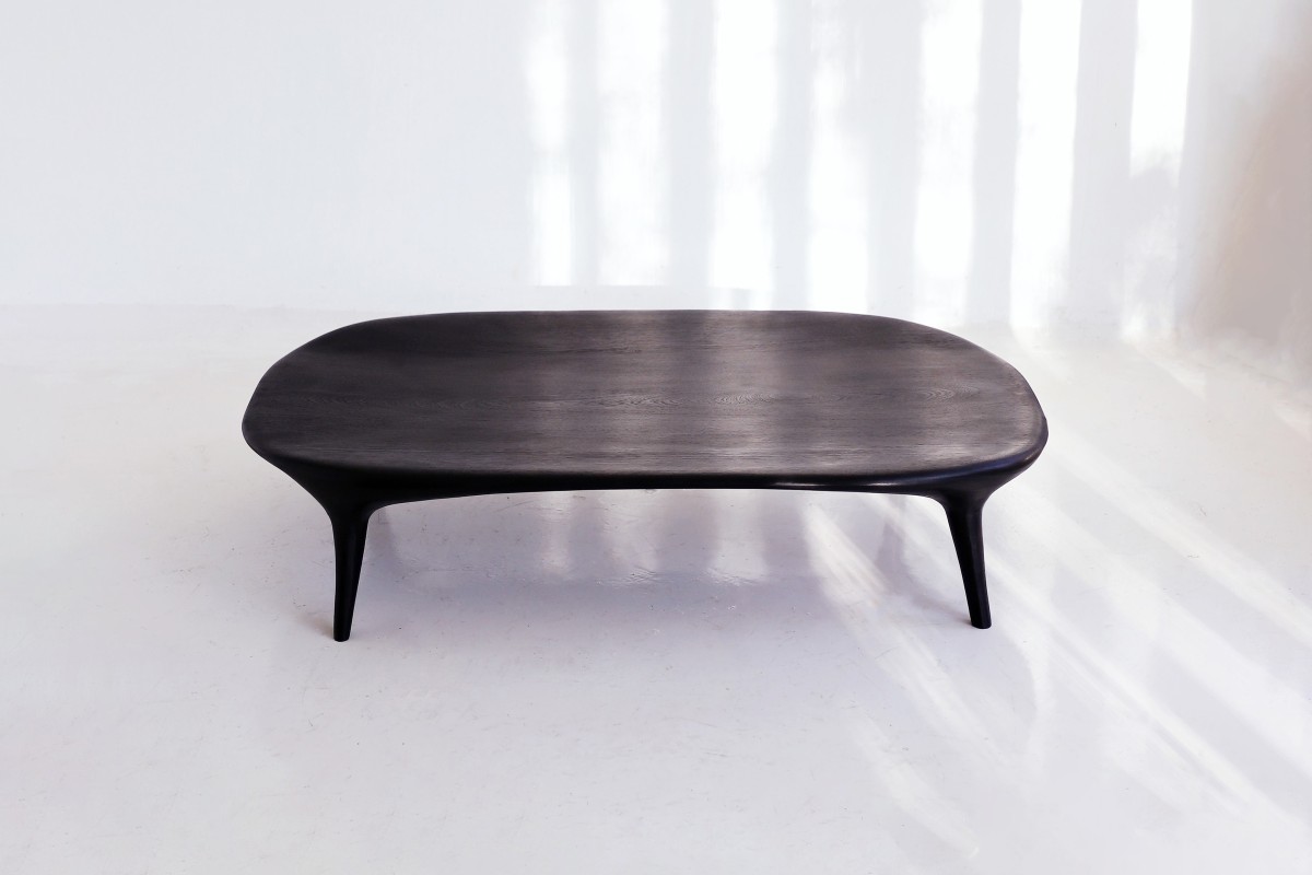 <a href="https://www.galeriegosserez.com/artistes/loellmann-valentin.html">Valentin Loellmann </a> - One Piece - Table basse